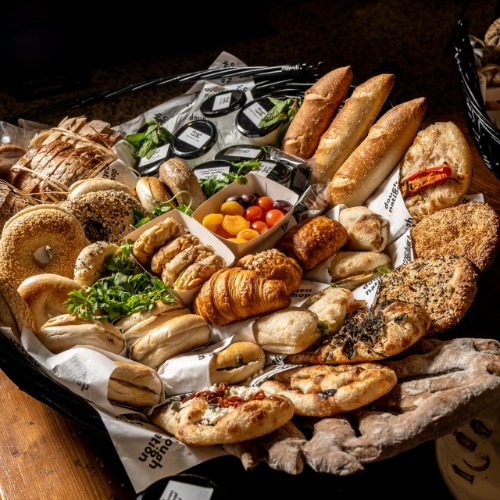 Large Basket (25 to 30 People)